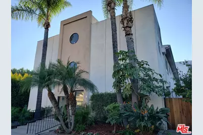 1833 N Edgemont St #7, Los Angeles, CA 90027 - Photo 1