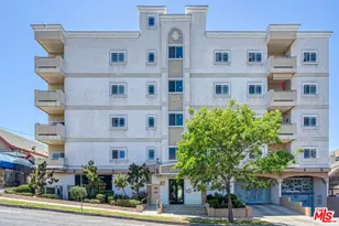 1043 S Kenmore Ave, Los Angeles, CA 90006 - Photo 1