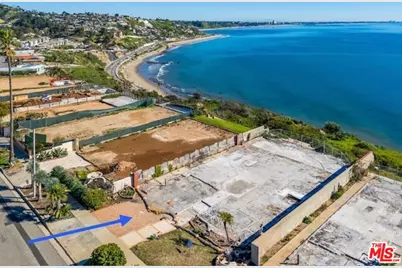 18414 Coastline Dr, Malibu, CA 90265 - Photo 1