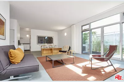 558 Rose Ave #1, Venice, CA 90291 - Photo 1