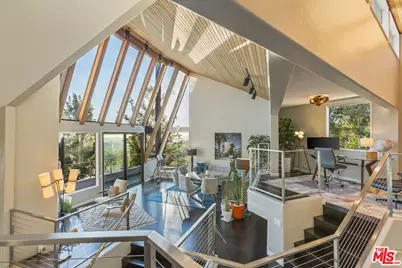 5682 Spreading Oak Dr, Los Angeles, CA 90068 - Photo 1