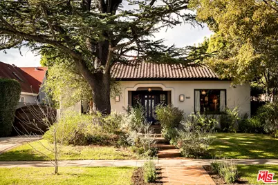 945 S Muirfield Rd, Los Angeles, CA 90019 - Photo 1