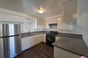 11716 Oxford Ave, Hawthorne, CA 90250 - Photo 1