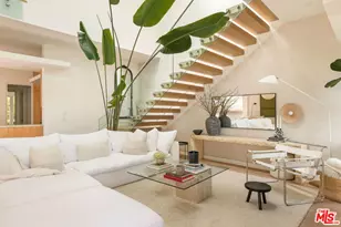 2413 Wilson Ave, Venice, CA 90291 - Photo 1