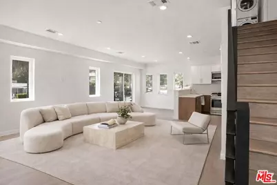 2115 Beachwood Ter, Los Angeles, CA 90068 - Photo 1