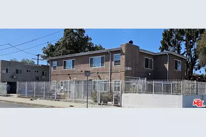 426 W 77th St, Los Angeles, CA 90003 - Photo 1