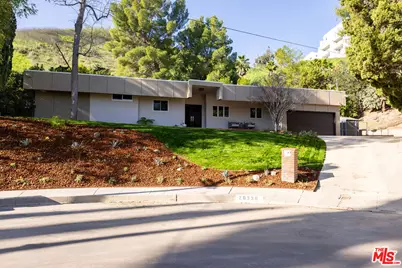 20330 Del Campo Pl, Woodland Hills, CA 91364 - Photo 1