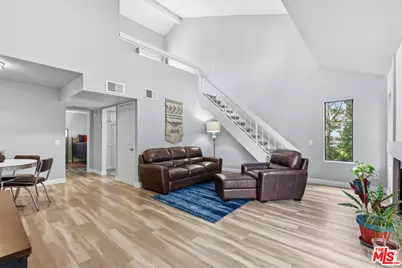 8221 Langdon Ave #201, Van Nuys, CA 91406 - Photo 1