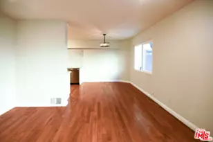 1323 S Ridgeley Dr, Los Angeles, CA 90019 - Photo 1