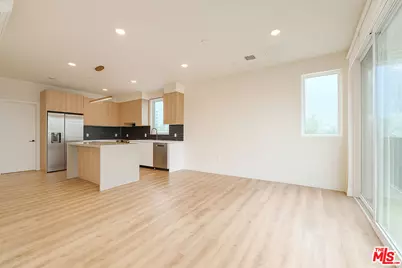 5813 Lexington Ave #201, Los Angeles, CA 90038 - Photo 1