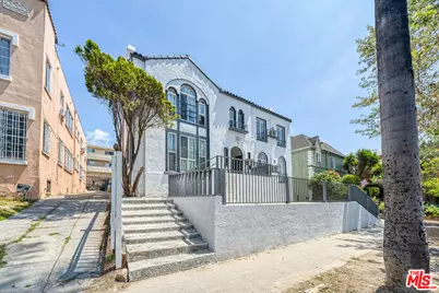 132 S Kenmore Ave, Los Angeles, CA 90004 - Photo 1