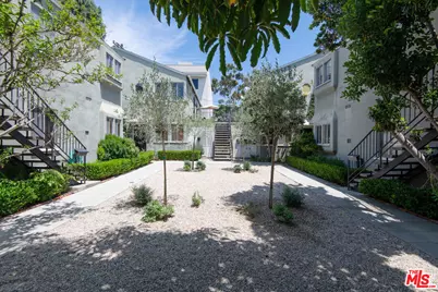 9025 Rangely Ave #9027, West Hollywood, CA 90048 - Photo 1