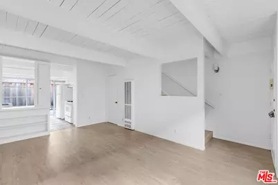 4040 Grand View Blvd #69, Los Angeles, CA 90066 - Photo 1