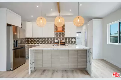 9706 S 6th Ave #B, Inglewood, CA 90305 - Photo 1