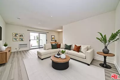 425 S Willaman Dr #306, Los Angeles, CA 90048 - Photo 1