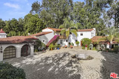 334 N Carmelina Ave, Los Angeles, CA 90049 - Photo 1