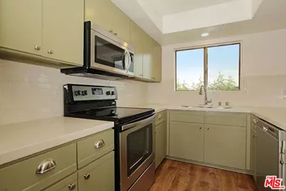 5000 S Centinela Ave #325, Los Angeles, CA 90066 - Photo 1