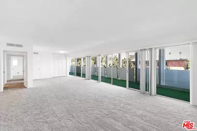825 S Gretna Green Way #J, Los Angeles, CA 90049 - Photo 1