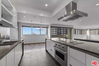 10701 Wilshire Blvd #804, Los Angeles, CA 90024 - Photo 1