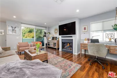 5811 Woodman Ave #22, Van Nuys, CA 91401 - Photo 1