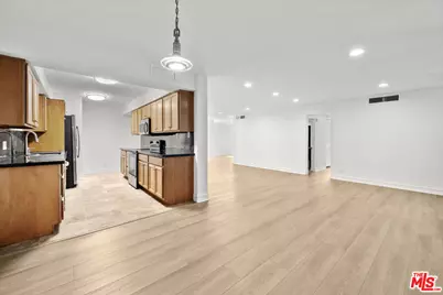 262 N Crescent Dr #3A, Beverly Hills, CA 90210 - Photo 1