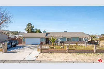 40333 E 168th St, Palmdale, CA 93591 - Photo 1