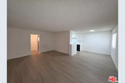 10815 Rose Ave #2, Los Angeles, CA 90034 - Photo 1