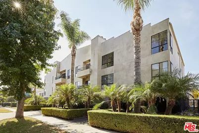 909 N Croft Ave #204, Los Angeles, CA 90069 - Photo 1