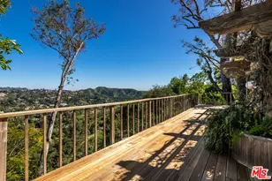 10132 Hollow Glen Cir, Los Angeles, CA 90077 - Photo 1