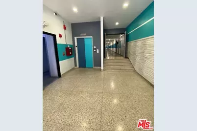 7045 Hawthorn Ave #203, Los Angeles, CA 90028 - Photo 1