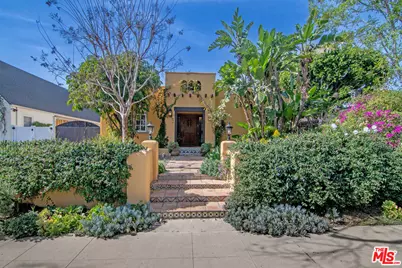 543 N Las Palmas Ave, Los Angeles, CA 90004 - Photo 1
