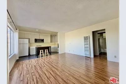 127 Loma Vista St #5, El Segundo, CA 90245 - Photo 1