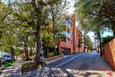 3315 Griffith Park Blvd #101, Los Angeles, CA 90027 - Photo 1