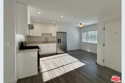 1264 9th St #J, Santa Monica, CA 90404 - Photo 1