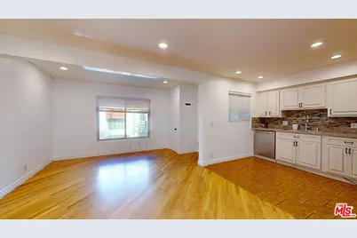 5652 Yolanda Ave #6, Tarzana, CA 91356 - Photo 1