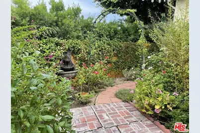 3227 Bennett Dr, Los Angeles, CA 90068 - Photo 1