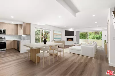 2449 N Beachwood Dr #13, Los Angeles, CA 90068 - Photo 1