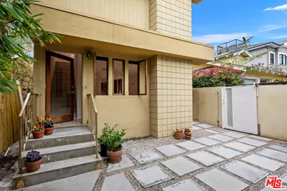 110 Dudley Ave, Venice, CA 90291 - Photo 1