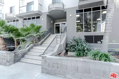 733 S Manhattan Pl #401, Los Angeles, CA 90005 - Photo 1