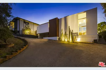 11534 Laurelcrest Dr, Studio City, CA 91604 - Photo 1