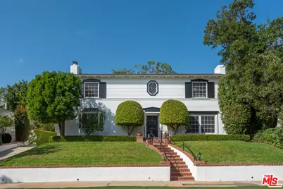 141 Barlock Ave, Los Angeles, CA 90049 - Photo 1