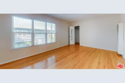 11284 Montana Ave #15, Los Angeles, CA 90049 - Photo 1
