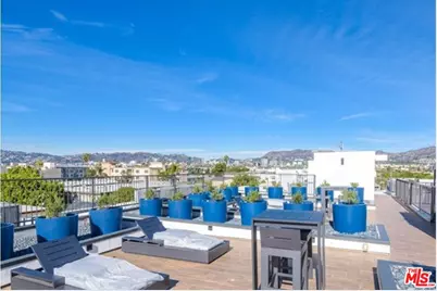 4909 Rosewood Ave #301, Los Angeles, CA 90004 - Photo 1