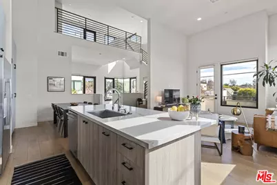 4511 Eagle Rock Blvd, Los Angeles, CA 90041 - Photo 1