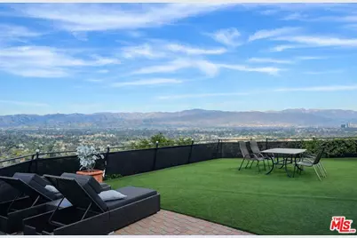 3641 Sunswept Dr, Studio City, CA 91604 - Photo 1