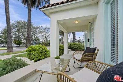 2043 W 41st Dr, Los Angeles, CA 90062 - Photo 1
