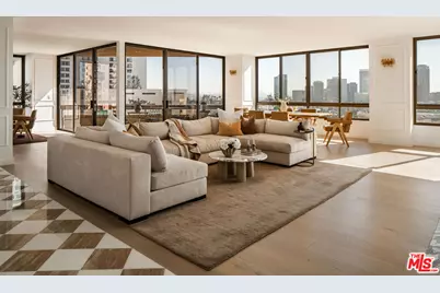 10430 Wilshire Blvd #604, Los Angeles, CA 90024 - Photo 1