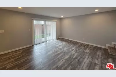 210 S Lucia Ave #3, Redondo Beach, CA 90277 - Photo 1