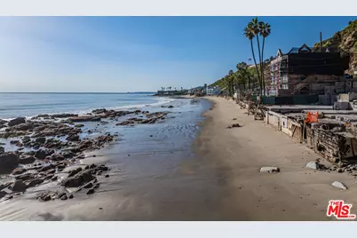 20848 Pacific Coast Hwy, Malibu, CA 90265 - Photo 1