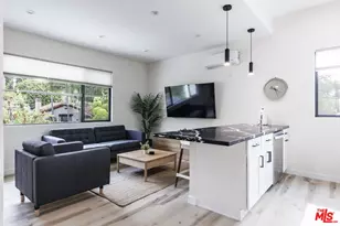 9024 Phyllis Ave, West Hollywood, CA 90069 - Photo 1
